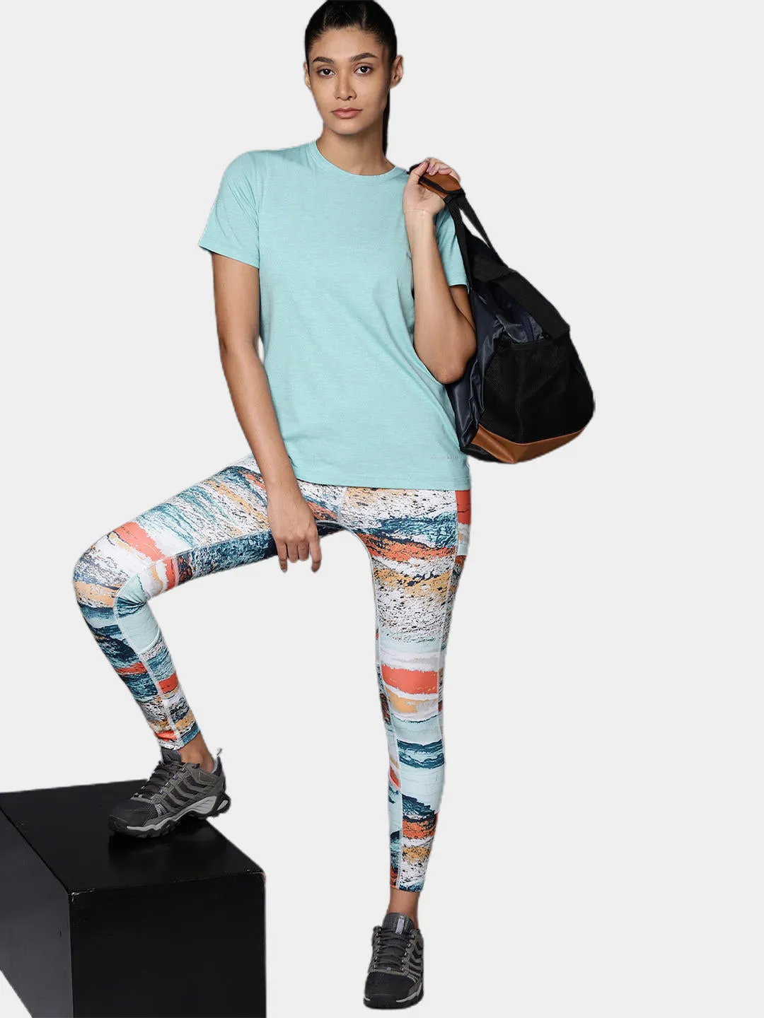 Columbia Women Blue Omni-Wick Sun Trek Tshirt
