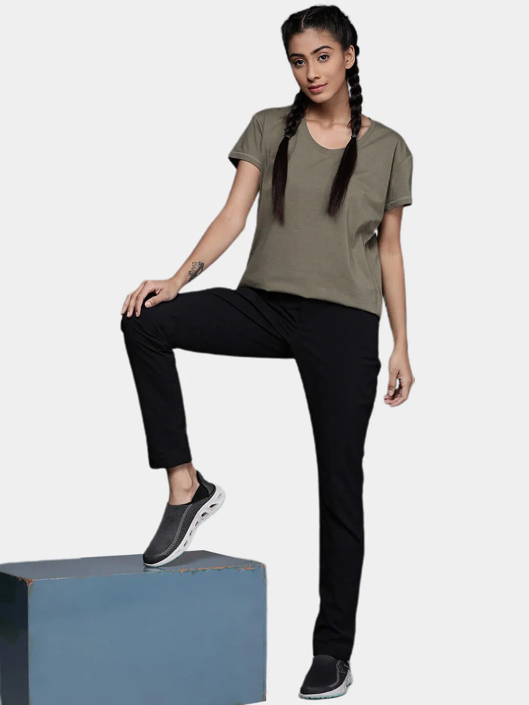 Columbia Women Green Omni-Wick Sun Trek Tshirt