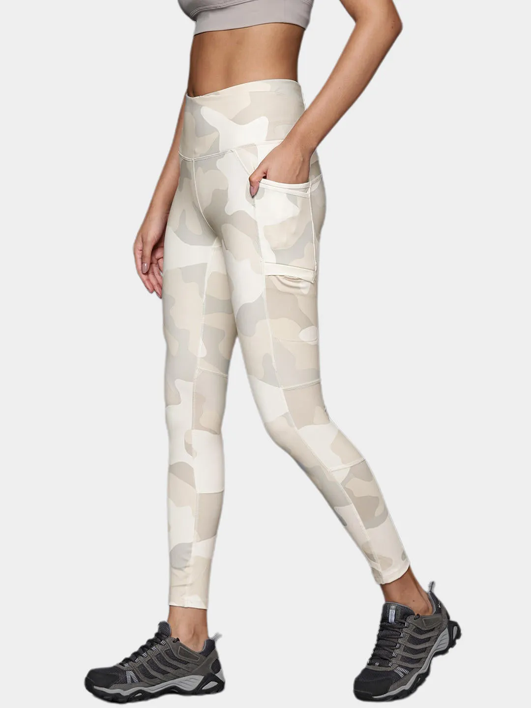 Columbia Women White Omni-Wick Windgates II Legging