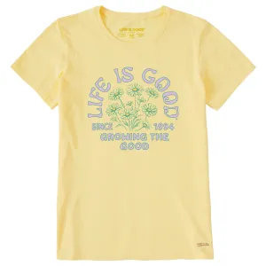 Women's Growing the Good Daisies Short Sleeve Crusher-LITE Tee Life is Good