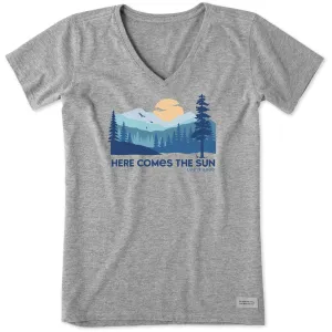 Women's Here Comes the Sun Evergreens Short Sleeve Crusher Vee Life is Good